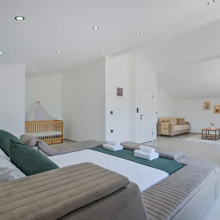 Oldem 2 Βίλα Φετιγιέ